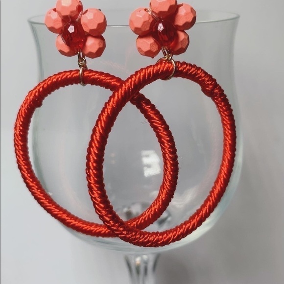 Red flower hoop dangling BP. earrings - Picture 2 of 2